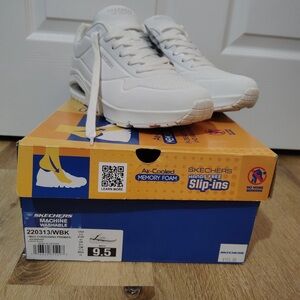 Skechers White Low-Top Athletic Slipins Sneakers